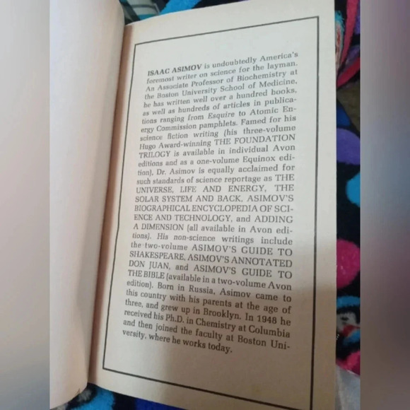 Isaac Asimov On Physics Paperback - Picture 3 of 8